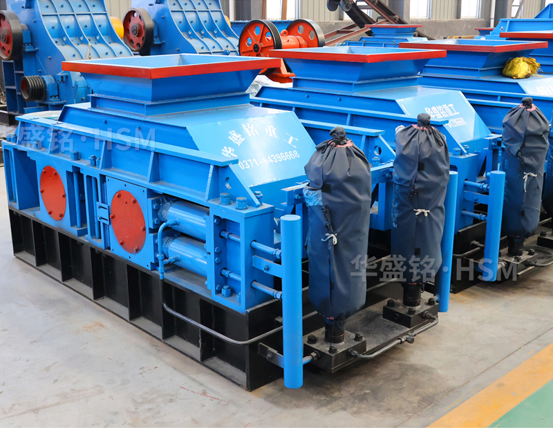 河卵石打沙子機(jī)器多少錢(qián)一臺(tái)?